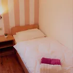 卡萨jiagel 招待所 3*