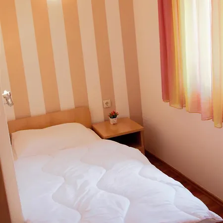 Gæstehus & Casa Gagro 3*