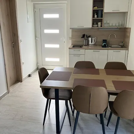 Gæstehus & Casa Gagro 3*