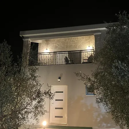 & Casa Gagro