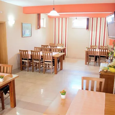 Pansion Casa Gagro 3*
